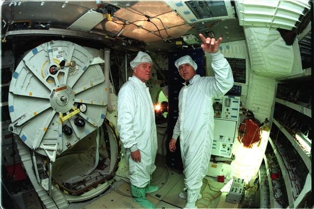 NASA image: KSC-98pc191
