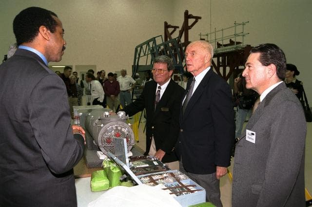 NASA image: KSC-98pc199