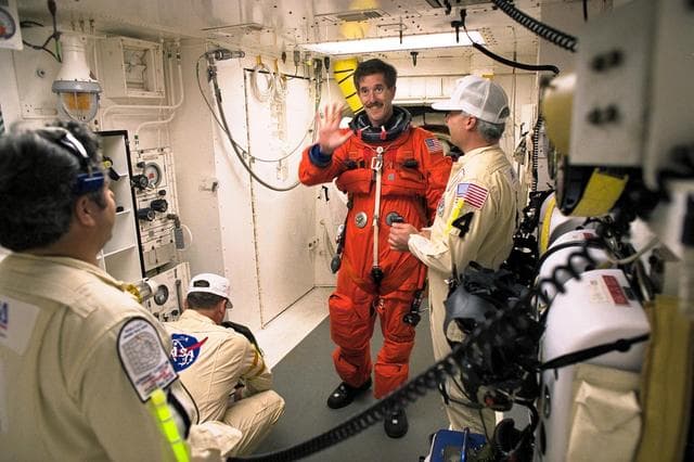 NASA image: KSC-98pc232