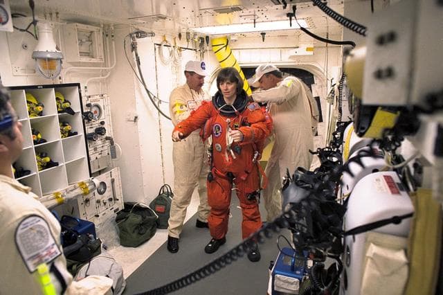 NASA image: KSC-98pc233