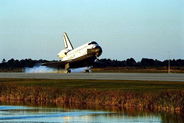 NASA image: KSC-98pc253