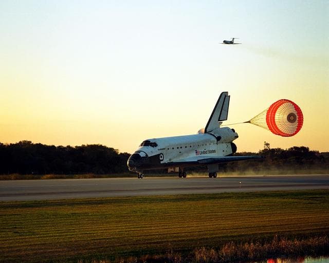NASA image: KSC-98pc254