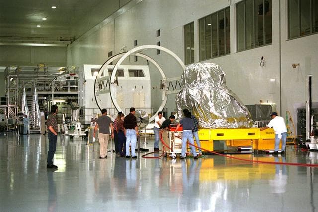 NASA image: KSC-98pc310