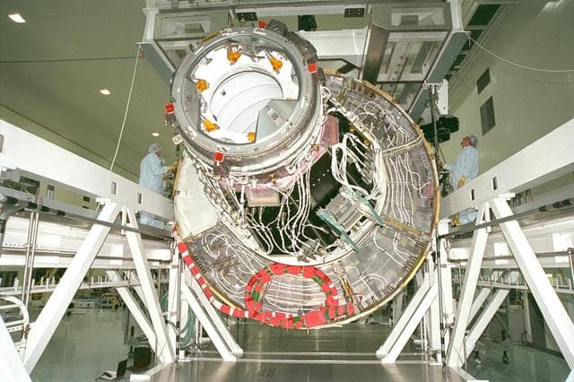 NASA image: KSC-98pc354