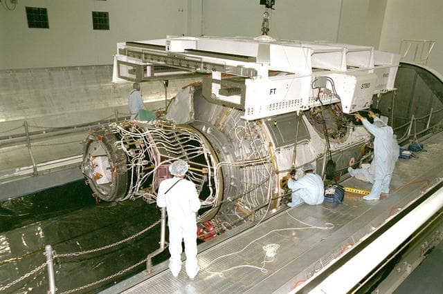 NASA image: KSC-98pc359
