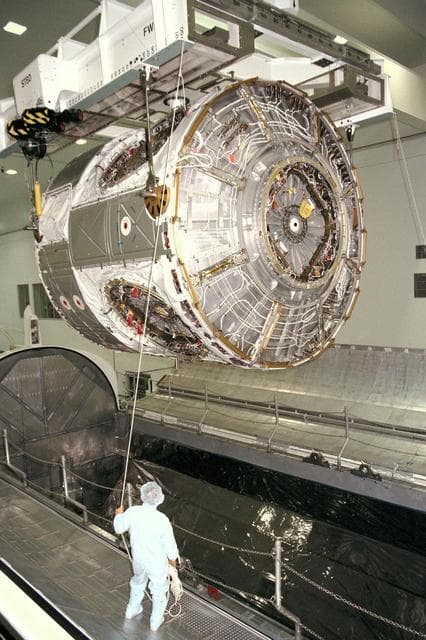 NASA image: KSC-98pc382