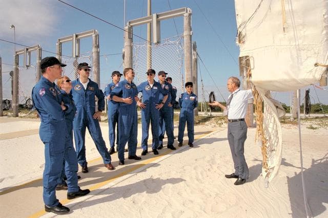 NASA image: KSC-98pc438
