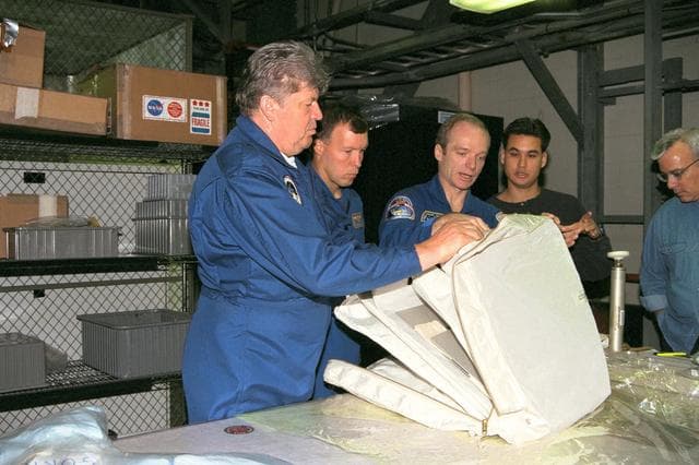 NASA image: KSC-98pc462