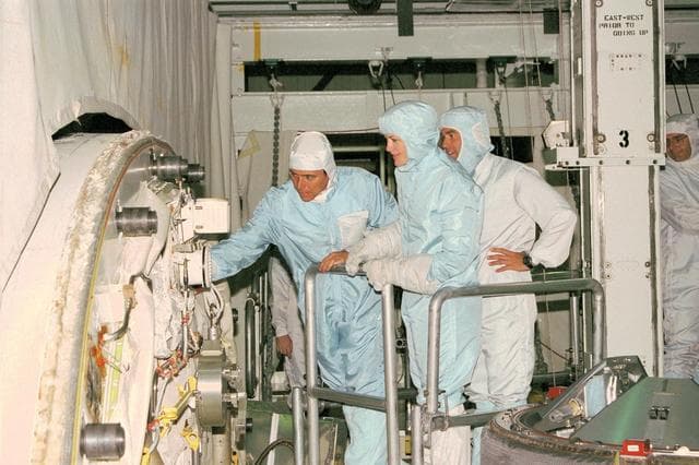 NASA image: KSC-98pc471