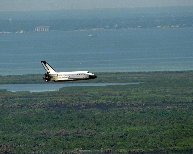 NASA image: KSC-98pc561