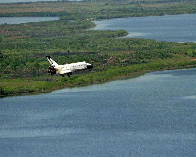 NASA image: KSC-98pc562