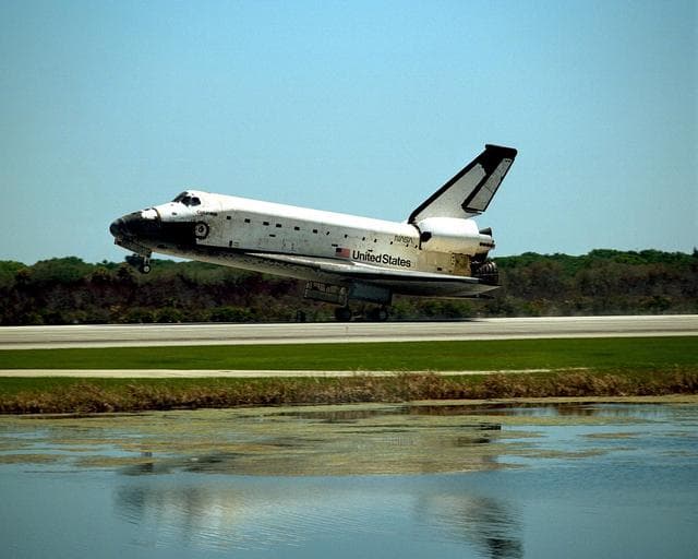 NASA image: KSC-98pc564
