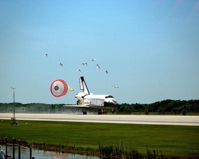 NASA image: KSC-98pc567