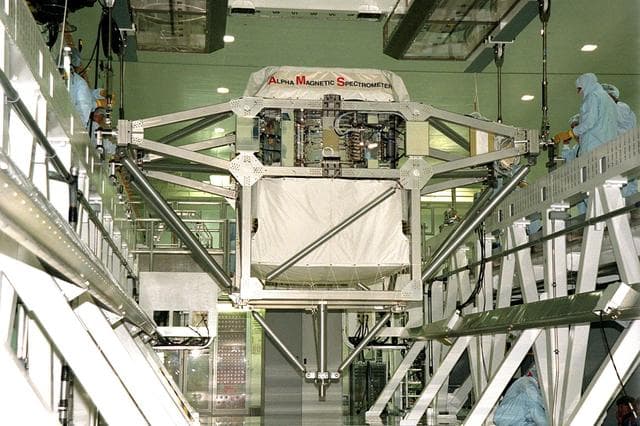 NASA image: KSC-98pc587