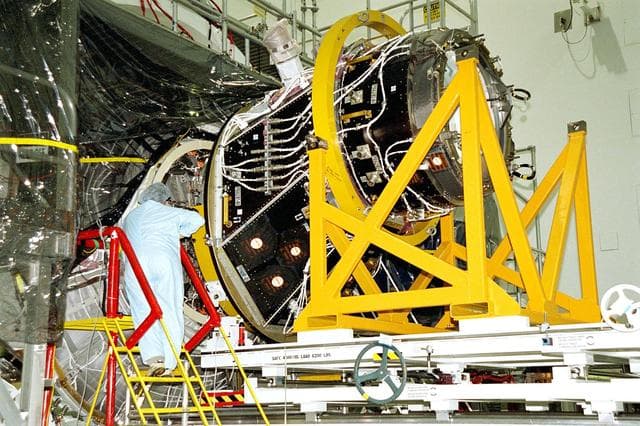 NASA image: KSC-98pc589
