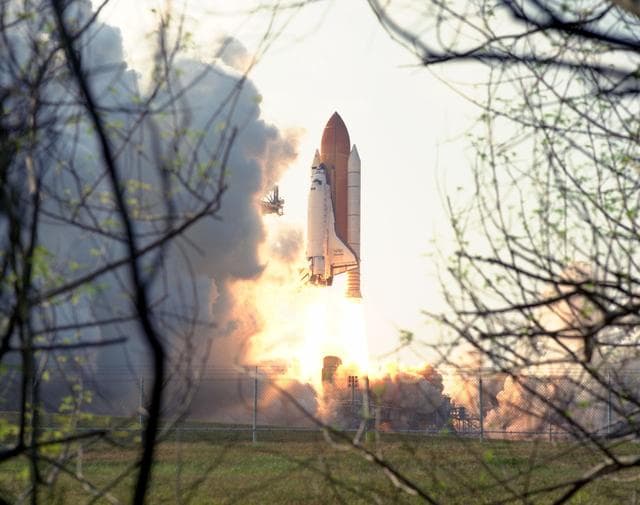 NASA image: KSC-98pc683