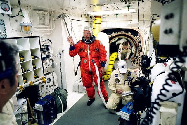 NASA image: KSC-98pc696