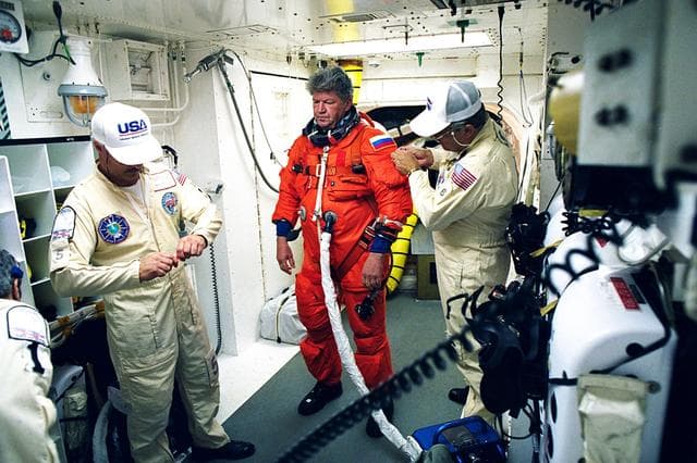 NASA image: KSC-98pc697