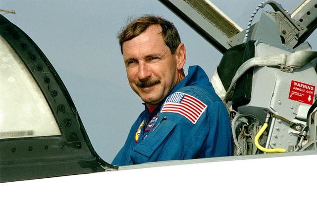 NASA image: KSC-98pc826