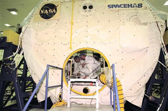NASA image: KSC-98pc838