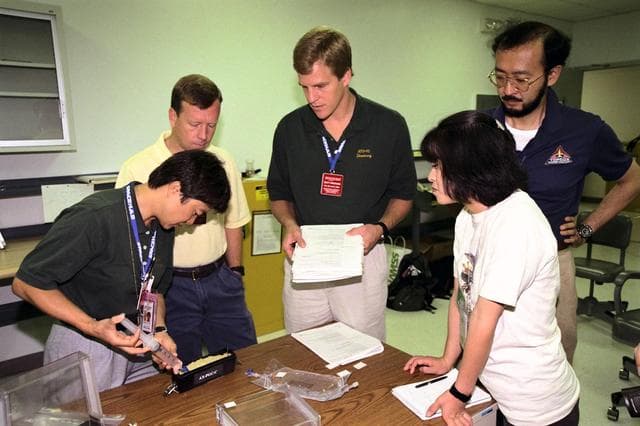 NASA image: KSC-98pc850
