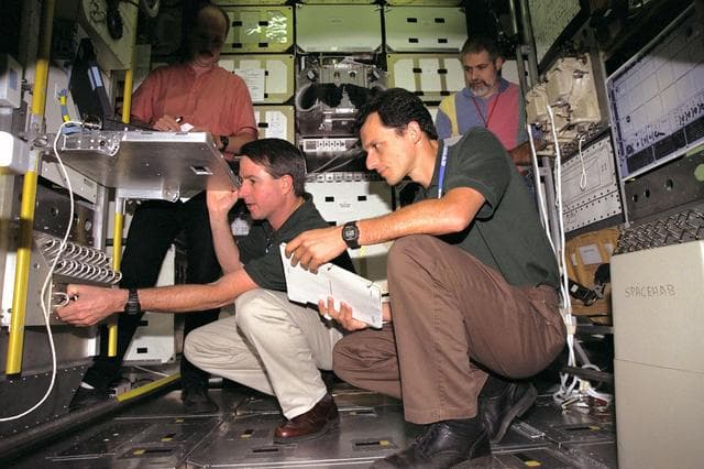 NASA image: KSC-98pc852