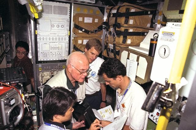 NASA image: KSC-98pc861