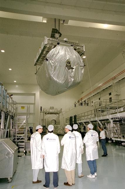 NASA image: KSC-98pc887