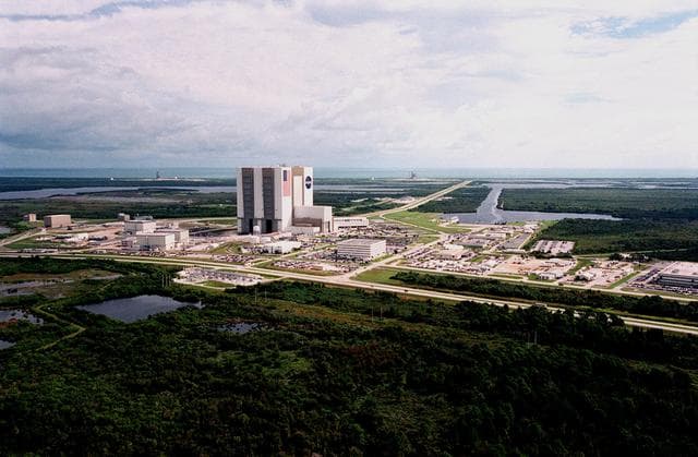 NASA image: KSC-99PP-1214