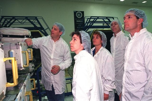 NASA image: KSC-99pp0204