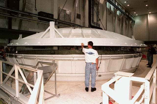 NASA image: KSC-99pp0234