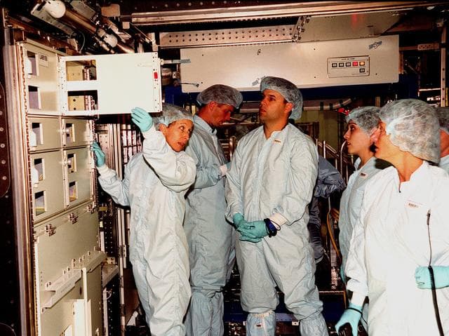NASA image: KSC-99pp0264