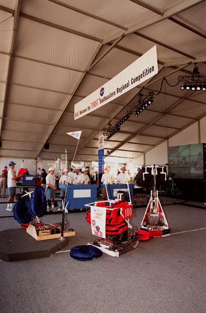 NASA image: KSC-99pp0268