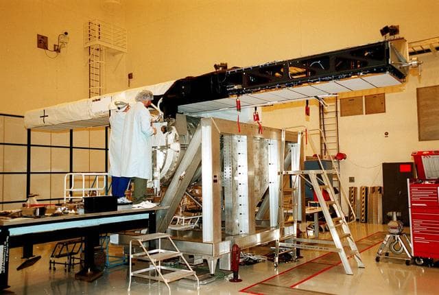 NASA image: KSC-99pp0313