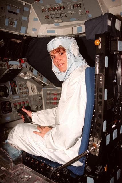 NASA image: KSC-99pp0325