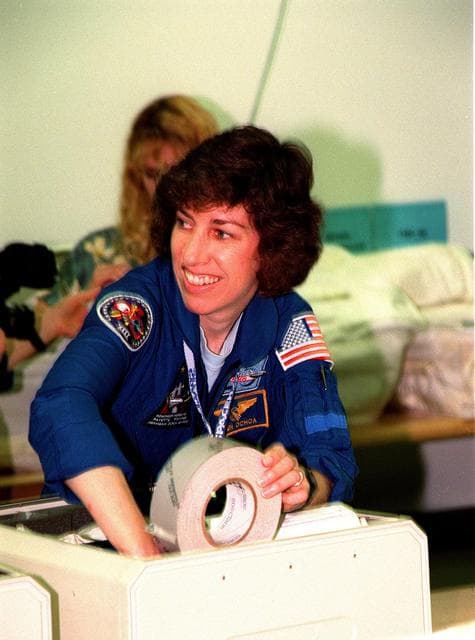 NASA image: KSC-99pp0376