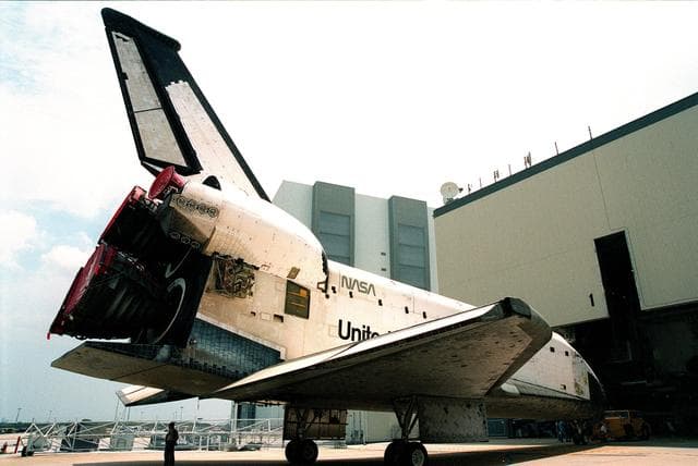 NASA image: KSC-99pp0413