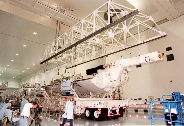 NASA image: KSC-99pp0519