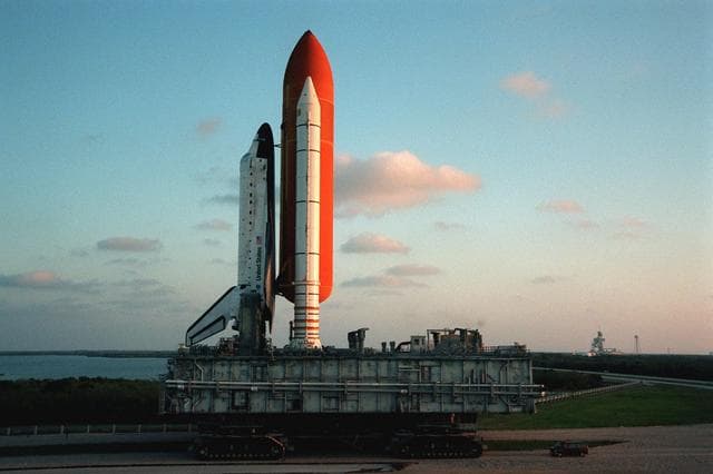 NASA image: KSC-99pp0528