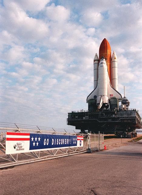 NASA image: KSC-99pp0564