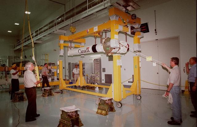 NASA image: KSC-99pp0571