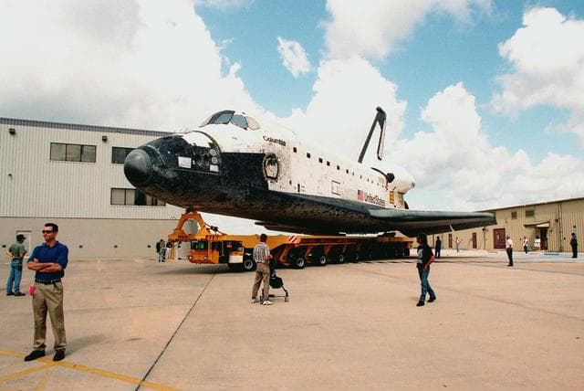 NASA image: KSC-99pp0614
