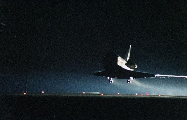 NASA image: KSC-99pp0628