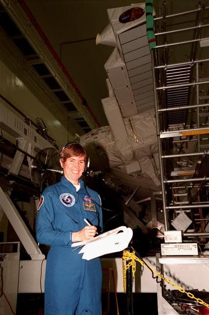 NASA image: KSC-99pp0658