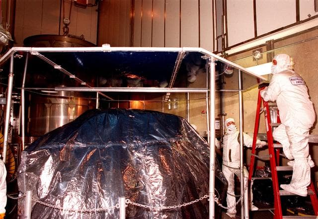 NASA image: KSC-99pp0702