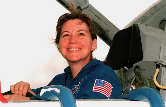 NASA image: KSC-99pp0711