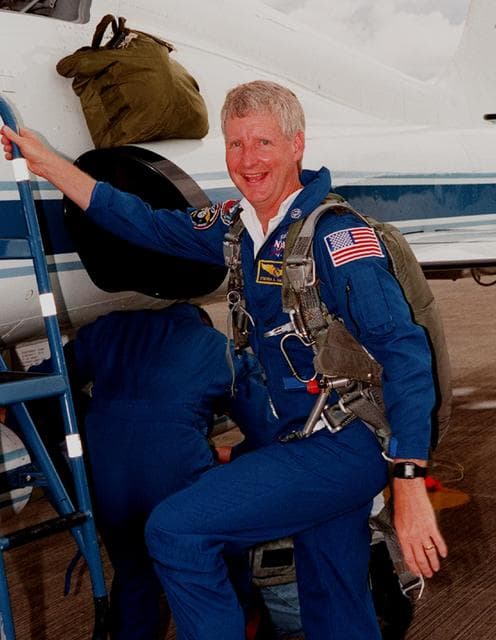 NASA image: KSC-99pp0713