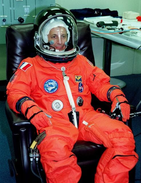 NASA image: KSC-99pp0738
