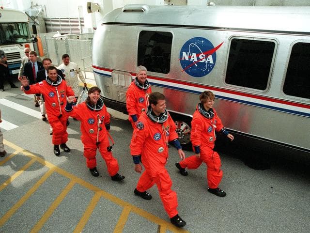 NASA image: KSC-99pp0753