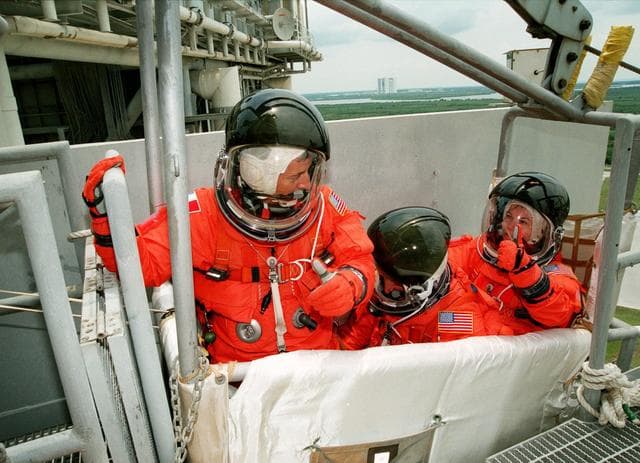 NASA image: KSC-99pp0758